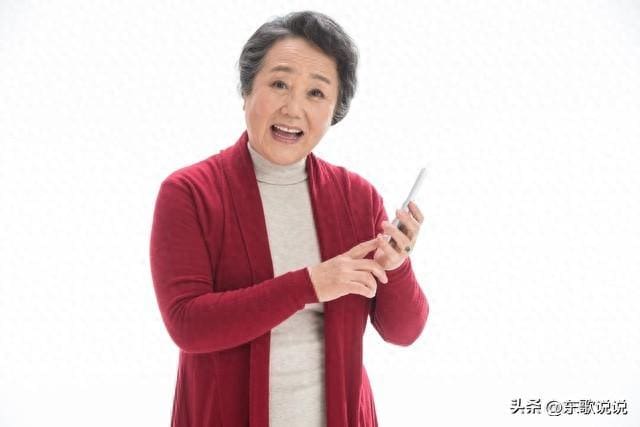 告别打字烦恼，一语成篇！老年人专属新宠：语音输入功能，让写作变得如此简单！