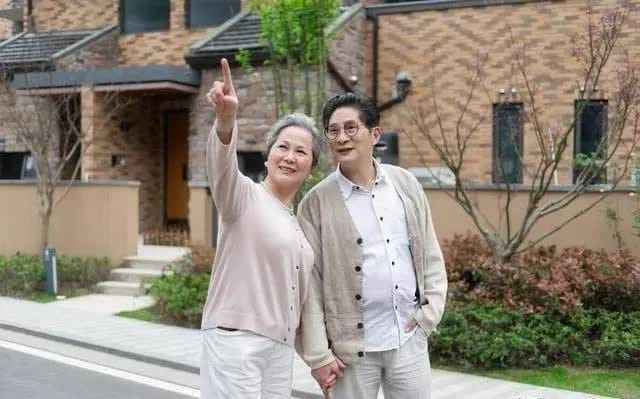 惊爆！中老年人隐形富豪秘籍：5种低调暴利小生意，年赚几十万不是梦！