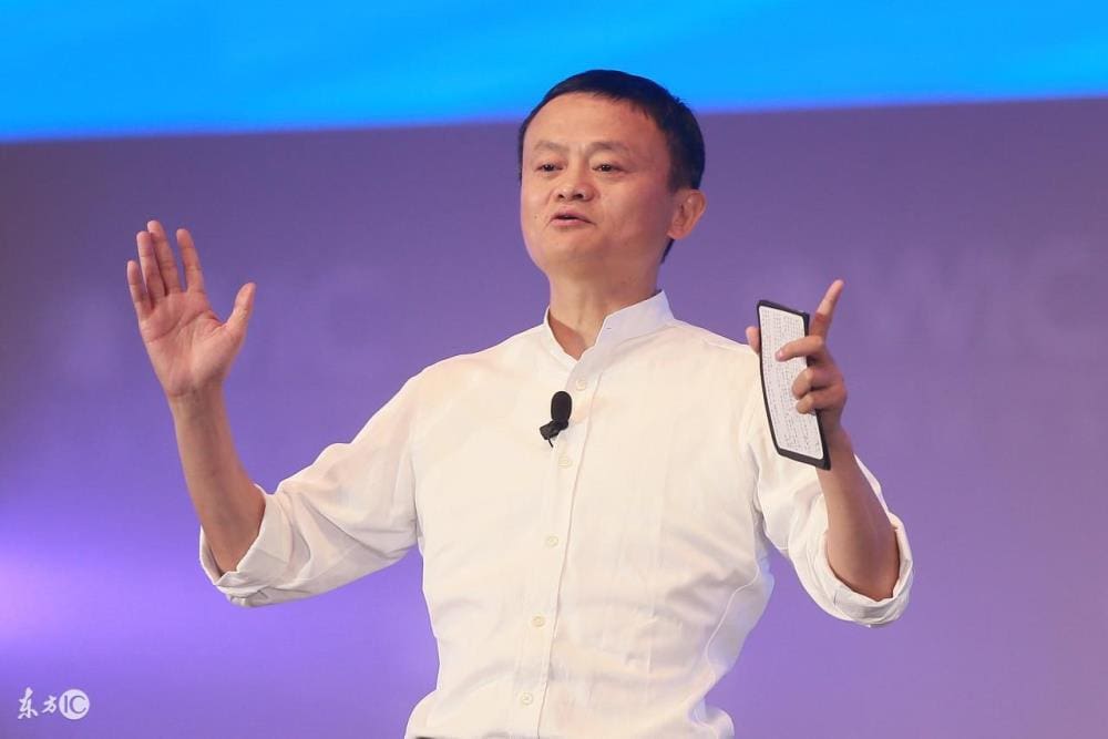 懒人赚钱大变身！微信为媒，揭秘从0到100万的财富魔术秘籍！