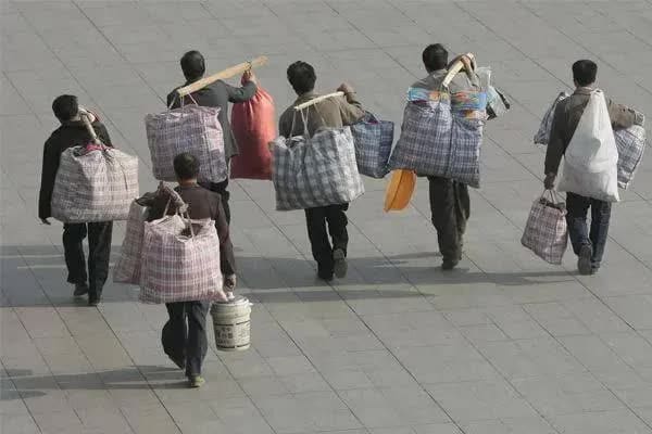 工地临时工高薪诱惑？400元/天日结背后的辛酸泪，揭秘不为人知的职业真相！