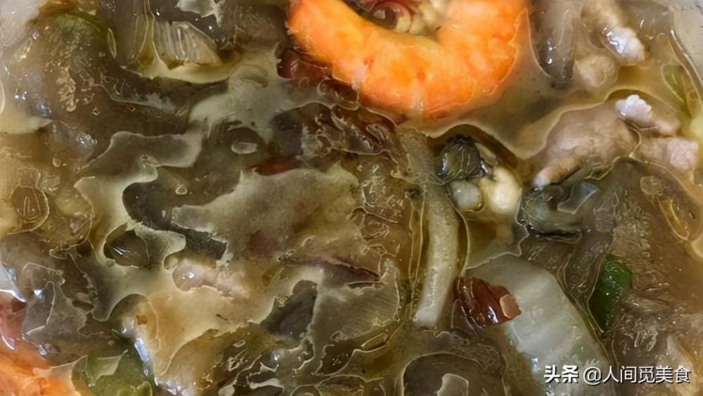 福建夫妻纯手工打造百年小吃，7元1斤热销13年，日均销量超300斤！