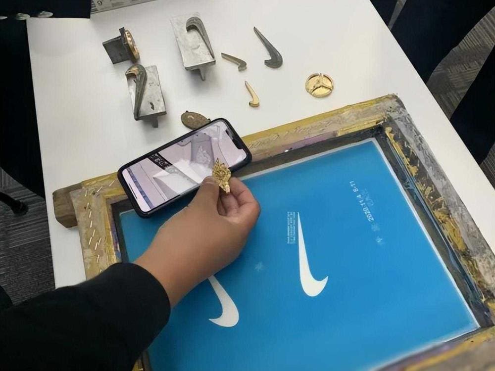 假货横行，利润惊人！揭秘为何众人甘愿被“割韭菜”，背后的真相令人咋舌！