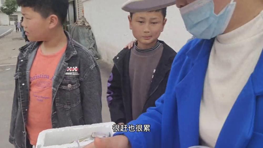 90后宝妈摆摊第七天，生活再唤激情，奋斗路上不停歇！