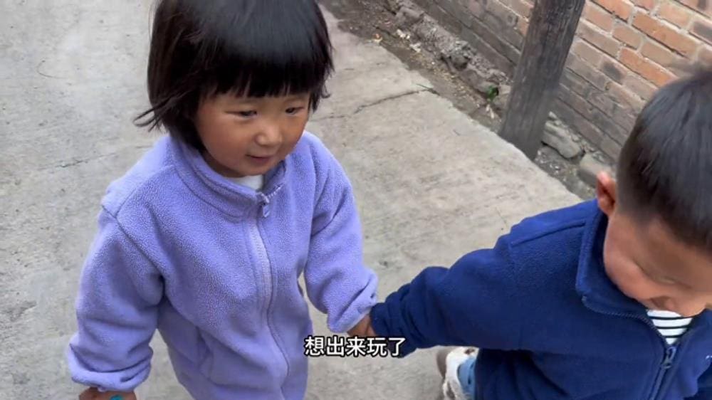 90后宝妈带娃神操作！扔垃圾秒变亲子探险，一天精彩生活大放送！