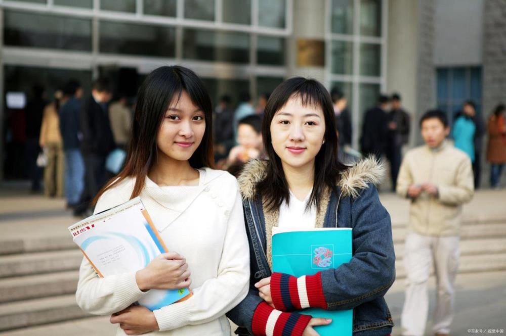 大学生赚外快秘籍！揭秘多种轻松赚钱方式，让你校园生活更精彩！