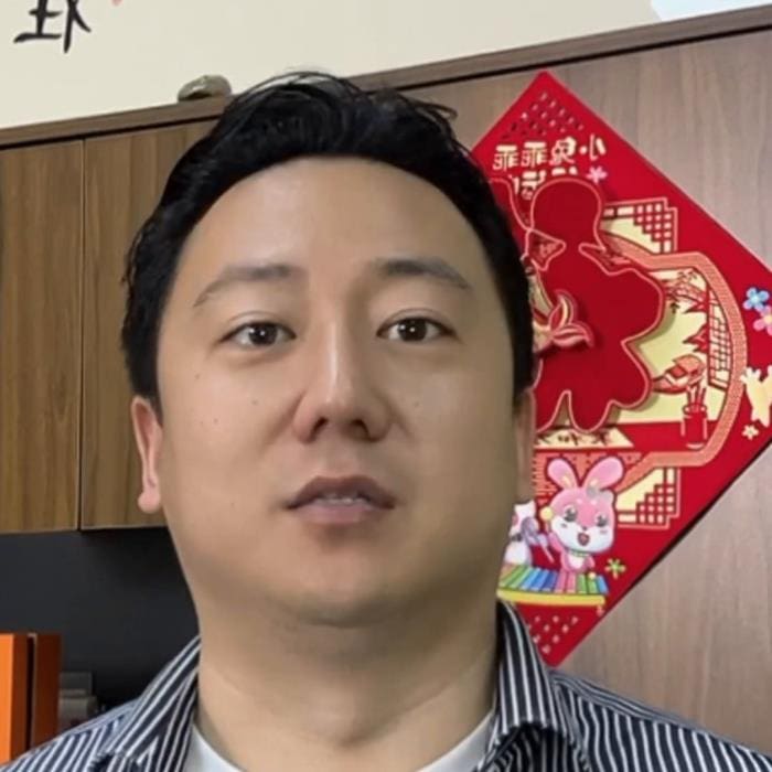 抖音副业秘籍大公开！普通人如何借力@DOU+小助手，轻松翻倍副业收入！