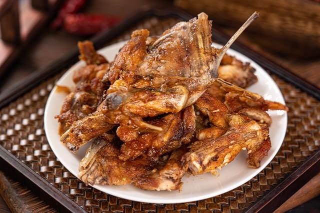 独闯商海，年入20万+！揭秘那些一个人也能玩转的小生意成功案例，创业不再孤单！