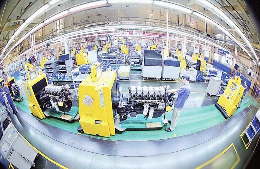 中国高级技工告急！2000万人才缺口，技校为何成‘冷门’之选？